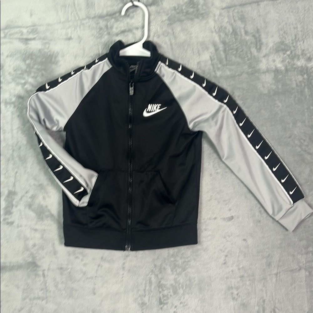 Nike Kids Black White Logo Athletic Track Full Zip Jacket Size 4T
